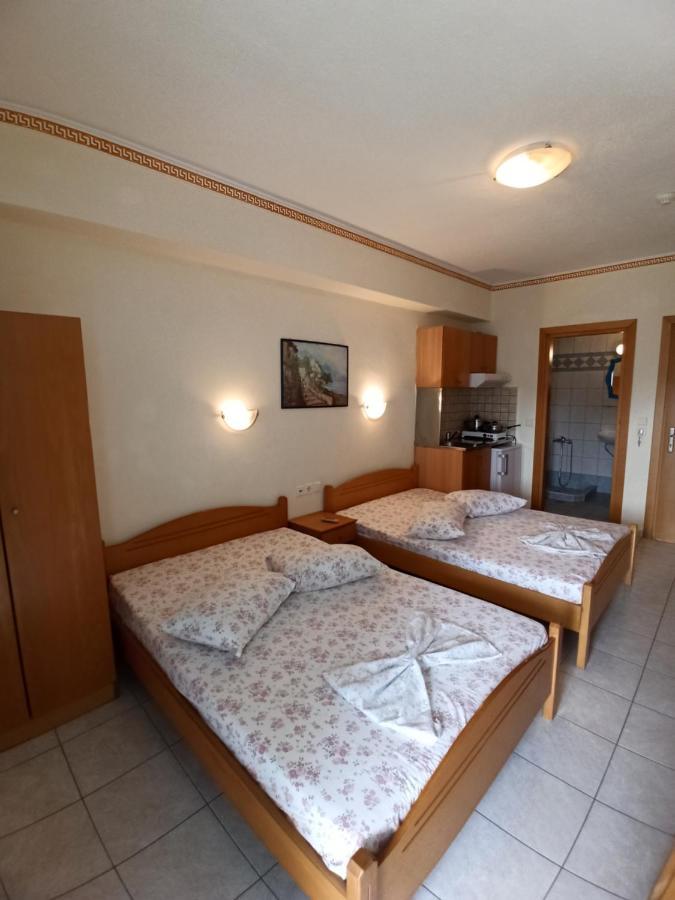Villa Cosmos Inn Olympiakí Aktí Exteriér fotografie