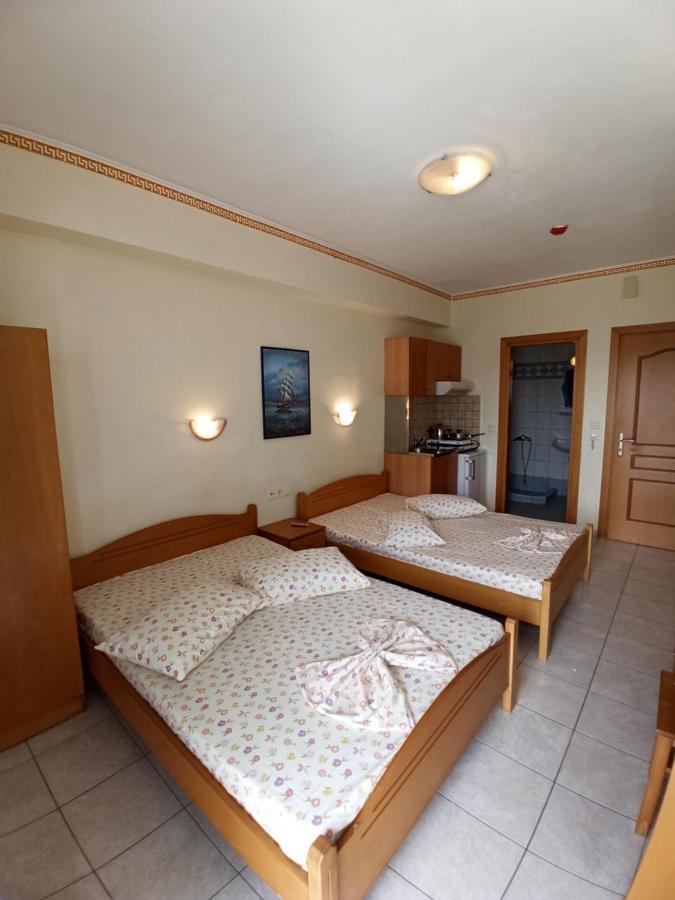 Villa Cosmos Inn Olympiakí Aktí Exteriér fotografie